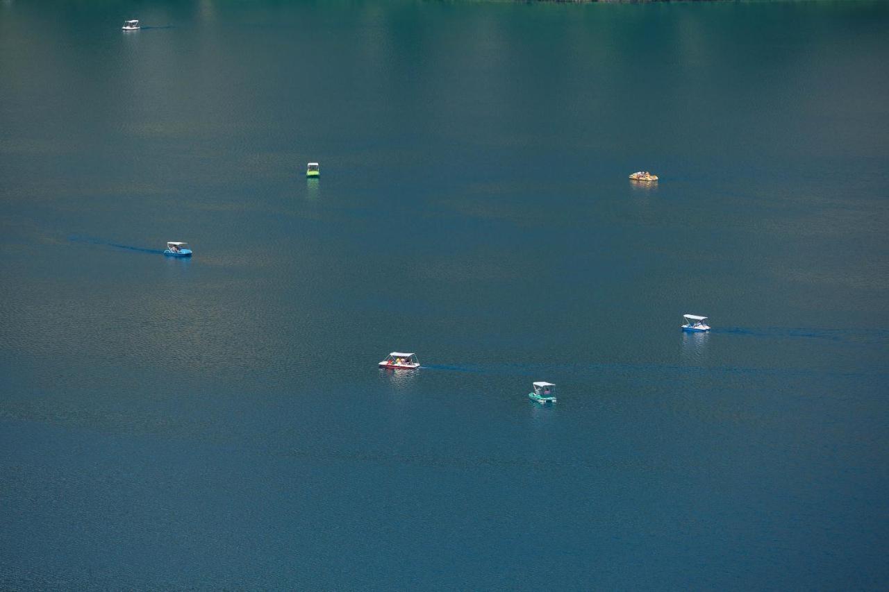 The Lakescape Villa In Kournas Dhimitroulianá Buitenkant foto