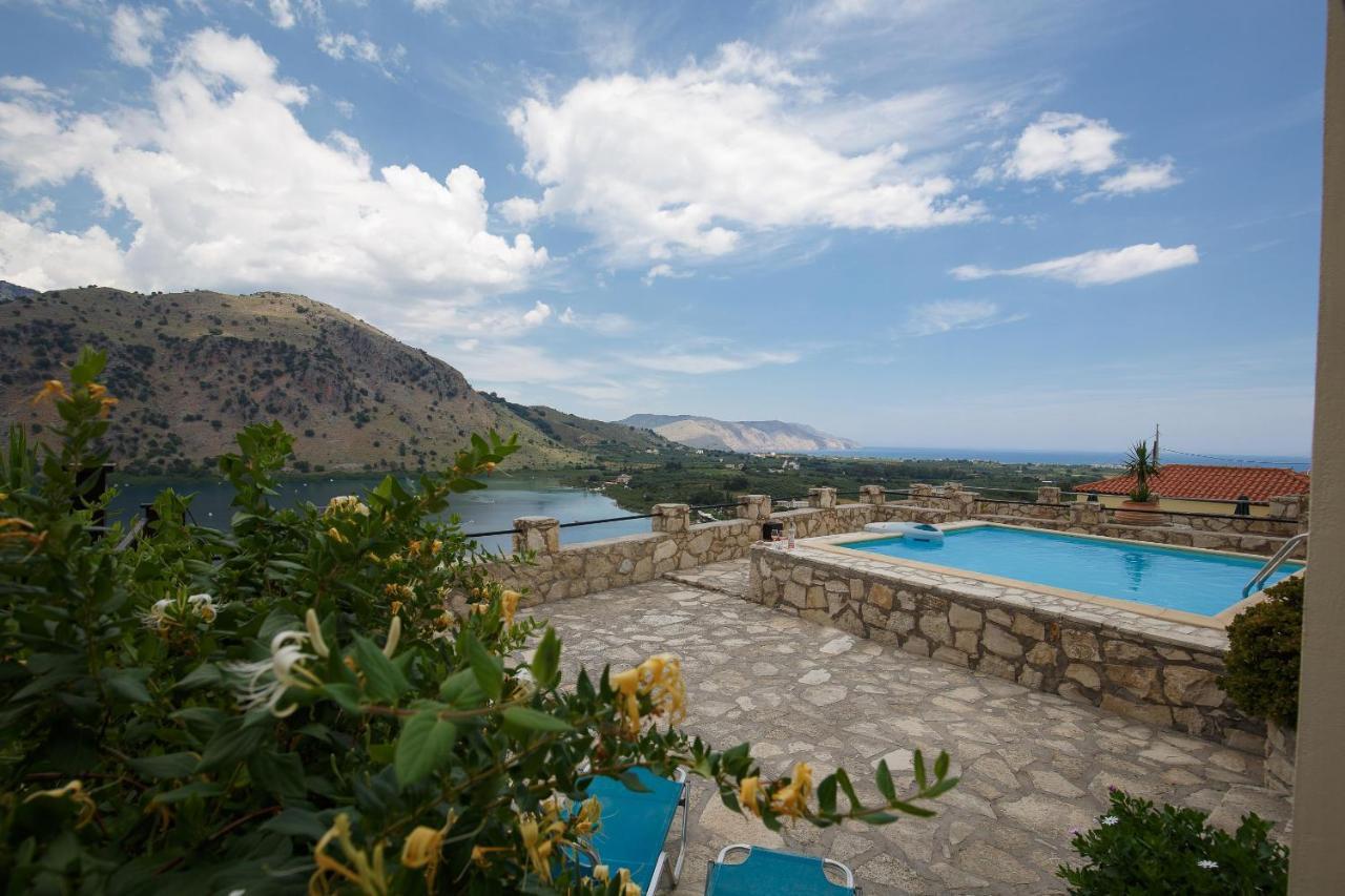 The Lakescape Villa In Kournas Dhimitroulianá Buitenkant foto